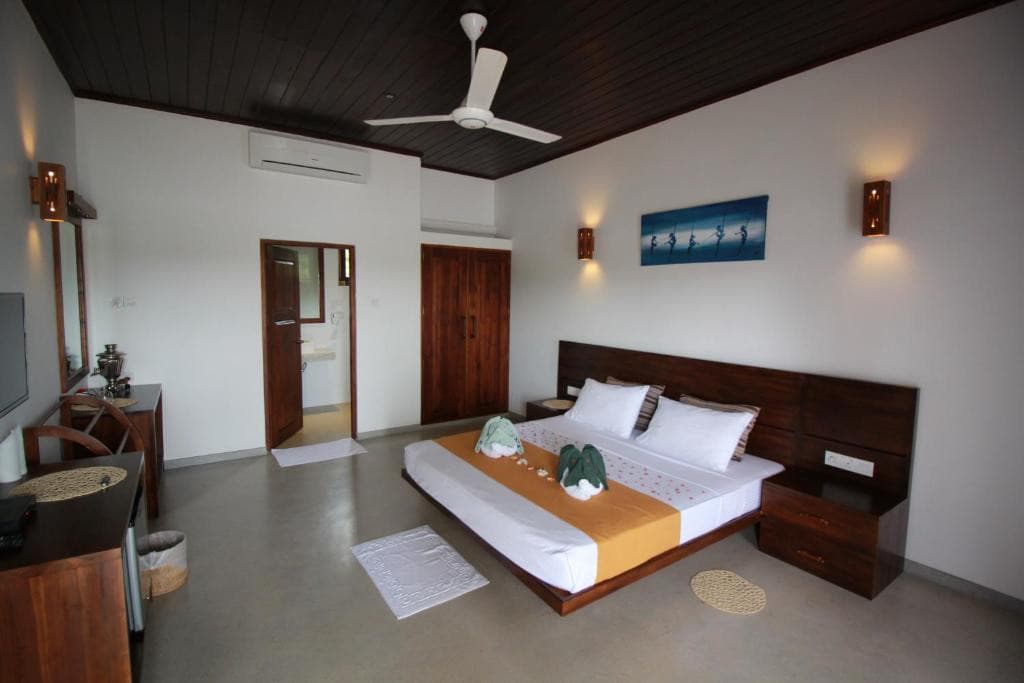 Hideaway Lodge