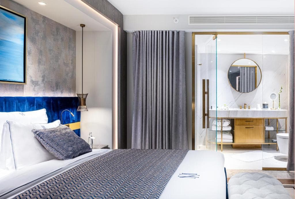 THE MAESTRO HOTEL