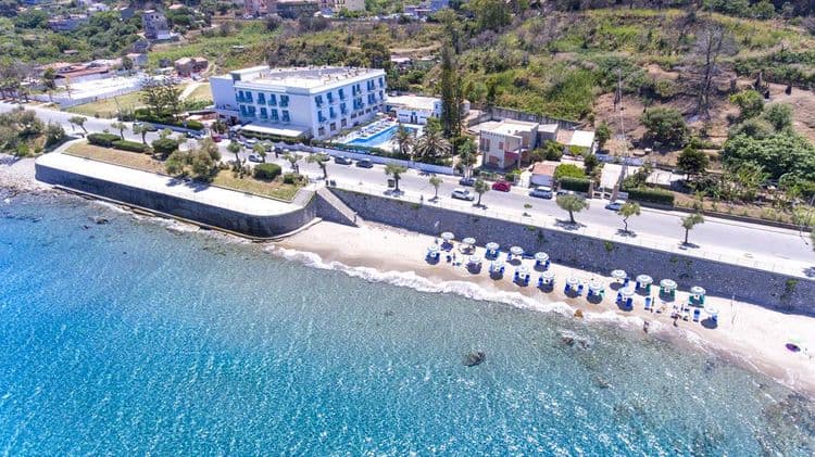 Tourist Hotel