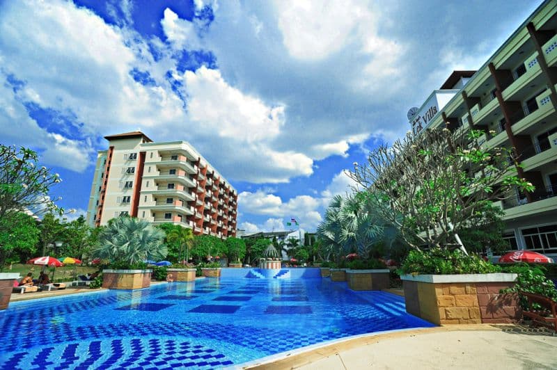 Lek Villa