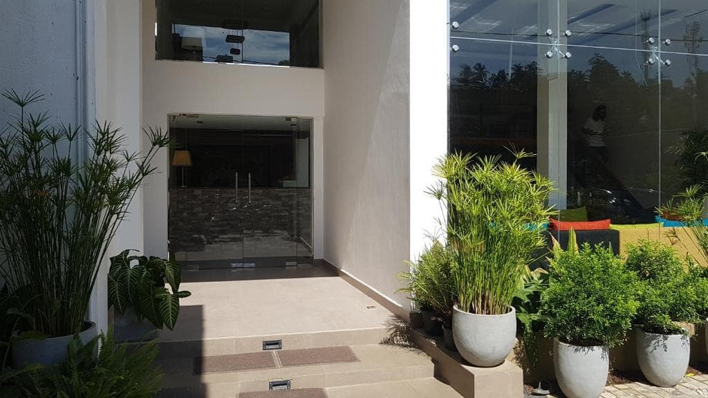 Pinnacle Boutique Villa