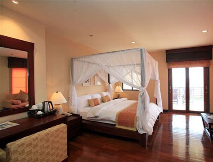 Coral Cliff Beach Resort
