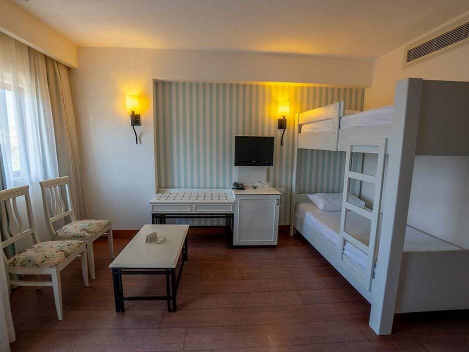 Monachus Hotel & Spa