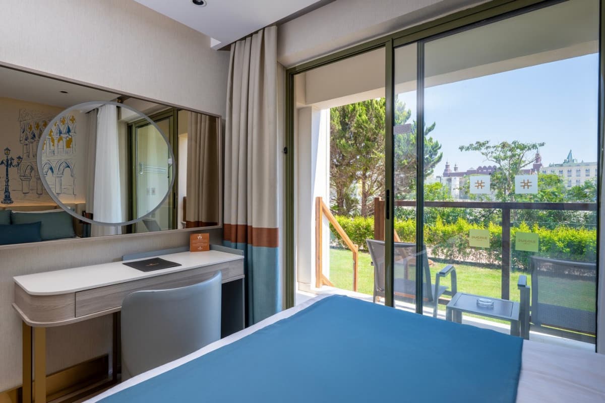 Venezia Palace Deluxe Resort Hotel