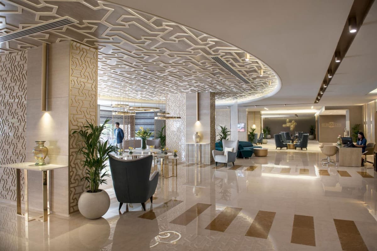 Two Seasons Hotel & Apartments Dubai