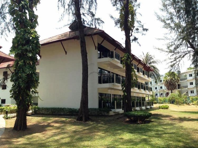 Amora Beach Resort Phuket