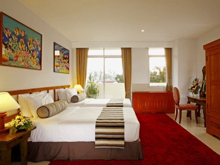 Waterfront Suites Phuket by Centara