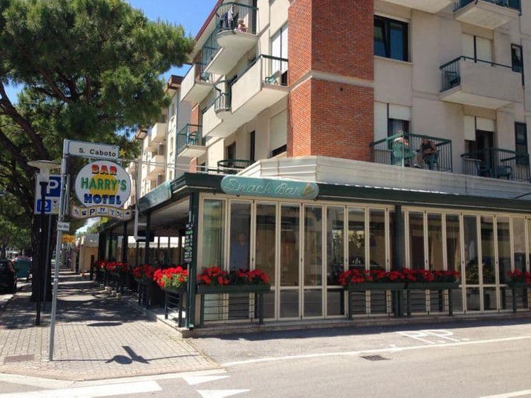 Harry's Hotel