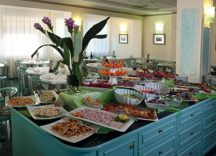Salus Hotel