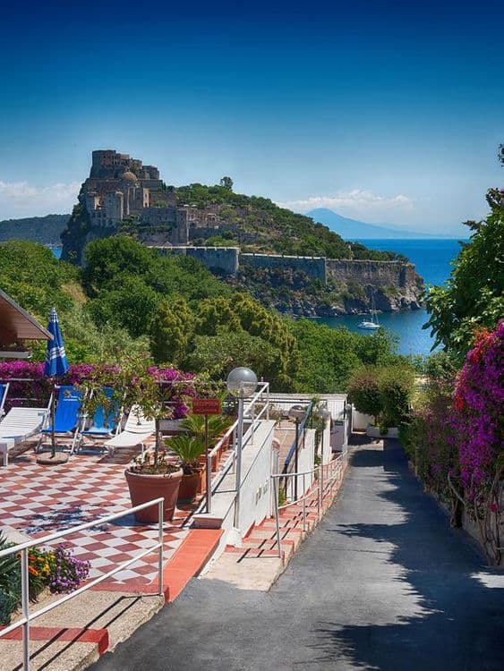 Parco Cartaromana Hotel