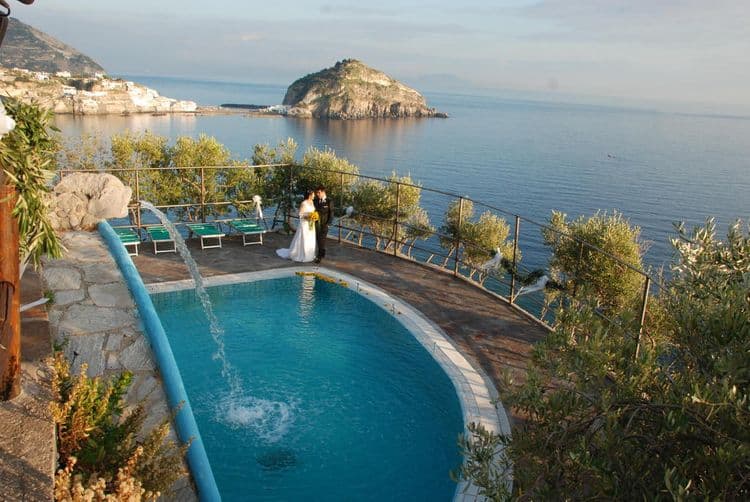 Punta Chiarito Resort Hotel