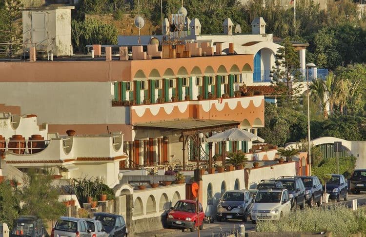 Santa Lucia Hotel