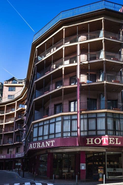 Cervol Hotel