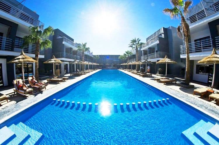 La Rosa Waves (ex. Premium Beach Resort)