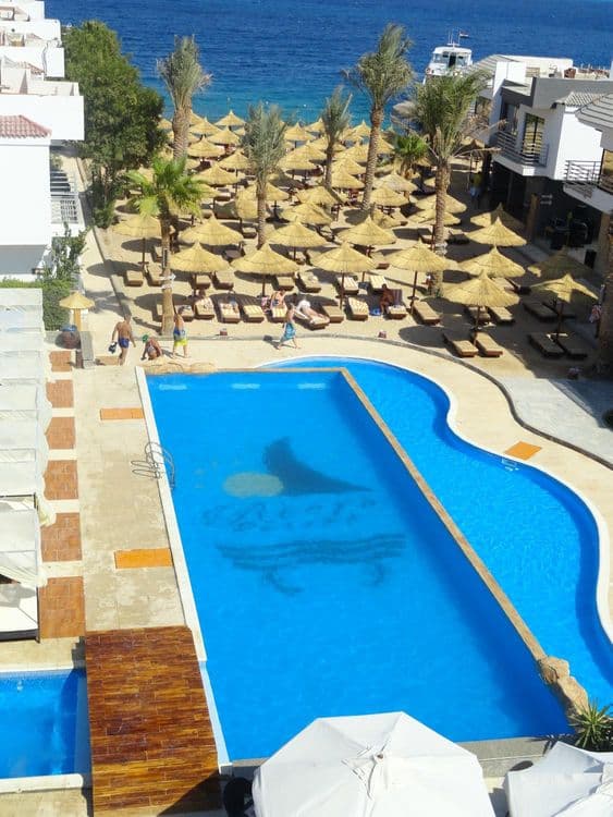 La Rosa Waves (ex. Premium Beach Resort)