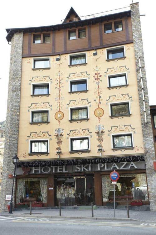 Ski Plaza Hotel