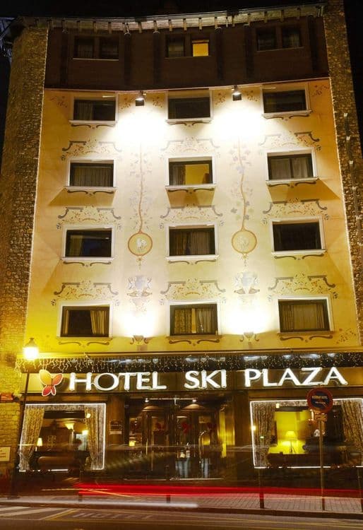 Ski Plaza Hotel