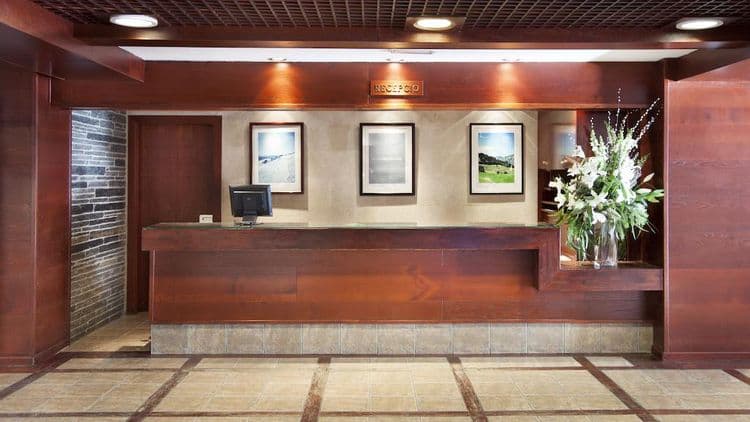 Hotansa Piolets Soldeu Centre