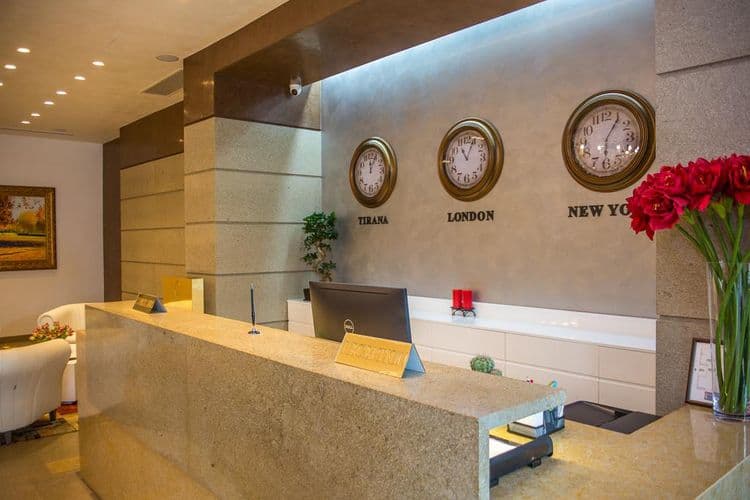 Opera Hotel