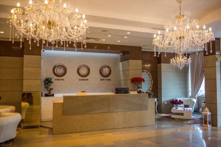 Opera Hotel