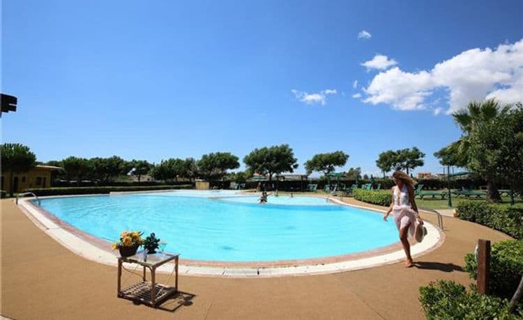 Marina del Marchese Beach Resort