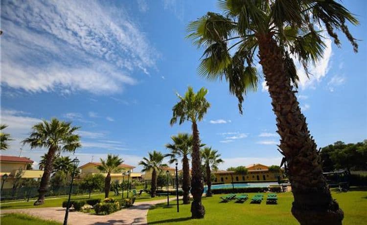 Marina del Marchese Beach Resort