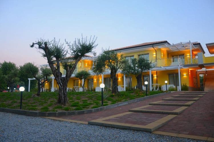 Baia Di Trainiti Hotel