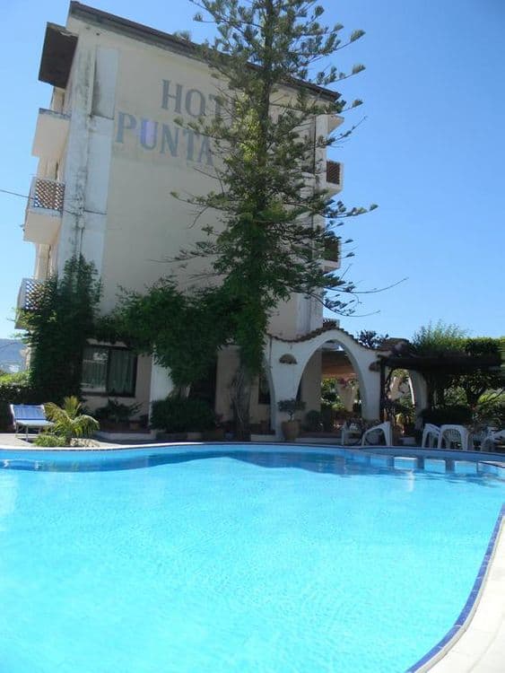 Punta Faro Hotel