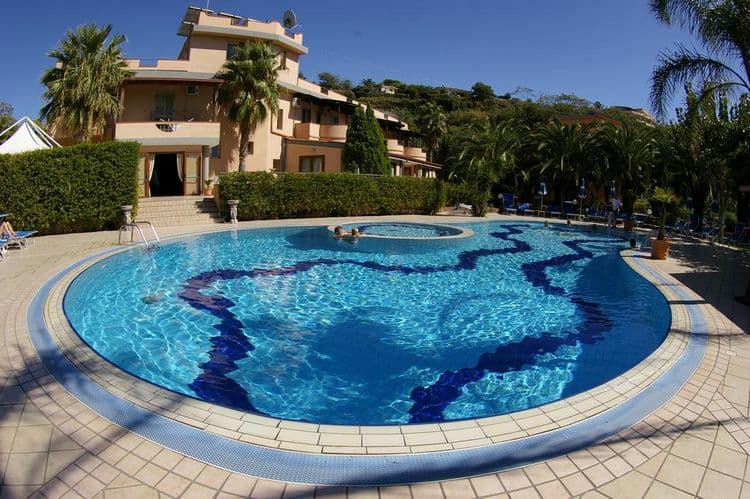 Villaggio Old River
