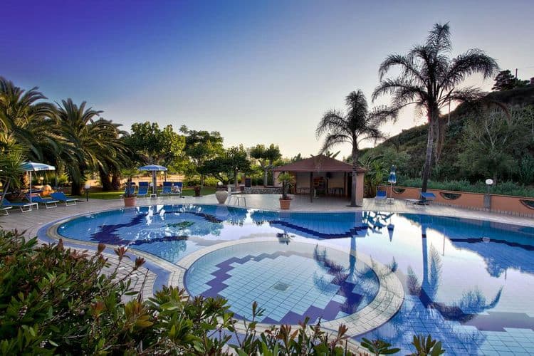 Villaggio Old River