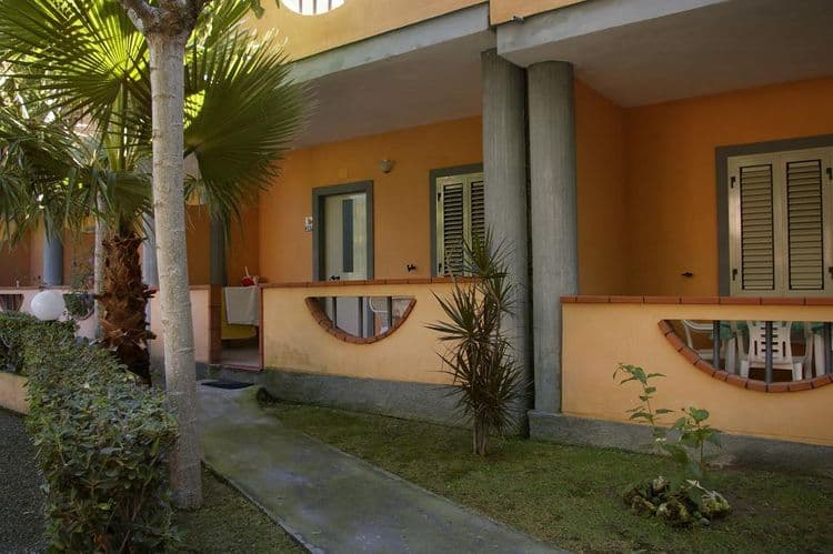 Villaggio Old River