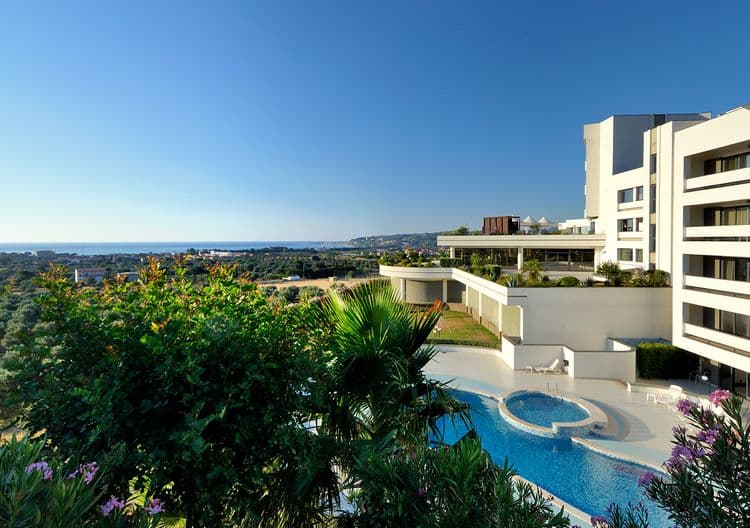 Mirabeau Park Hotel