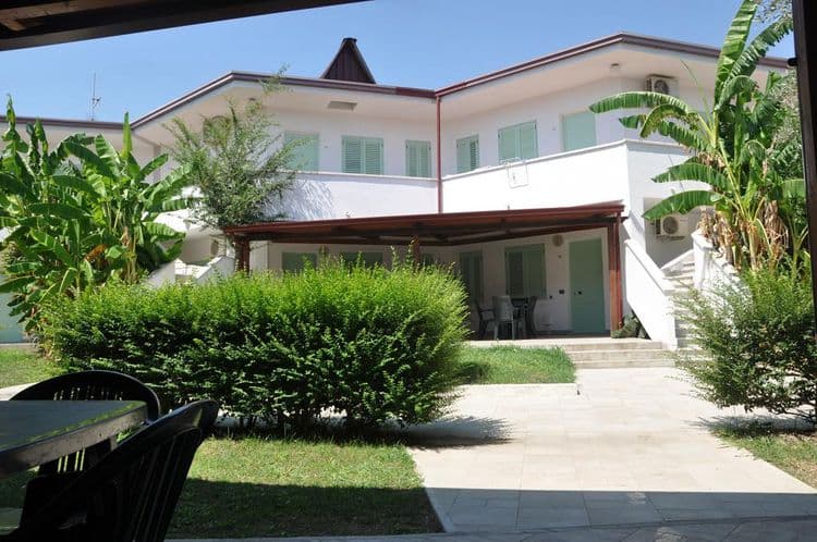 Borgo Degli Ulivi Natural Resort