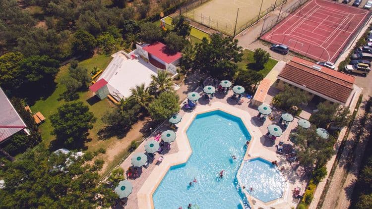 Borgo Degli Ulivi Natural Resort