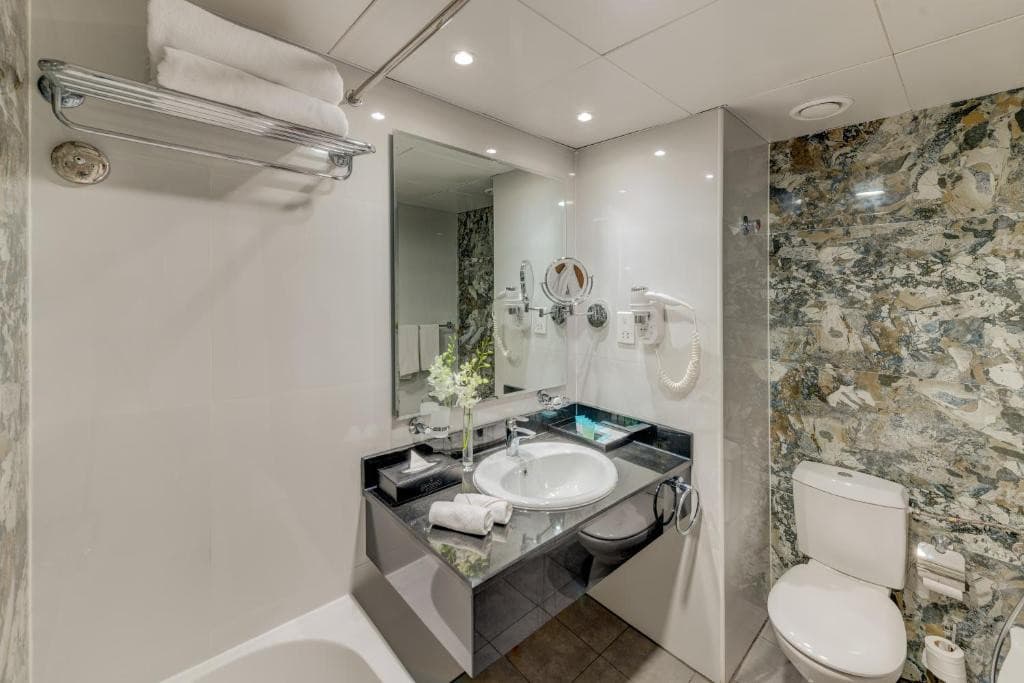 Hawthorn Suites by Wyndham Abu Dhabi