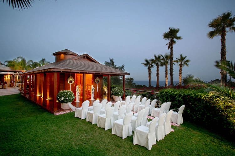 Four Seasons Hotel