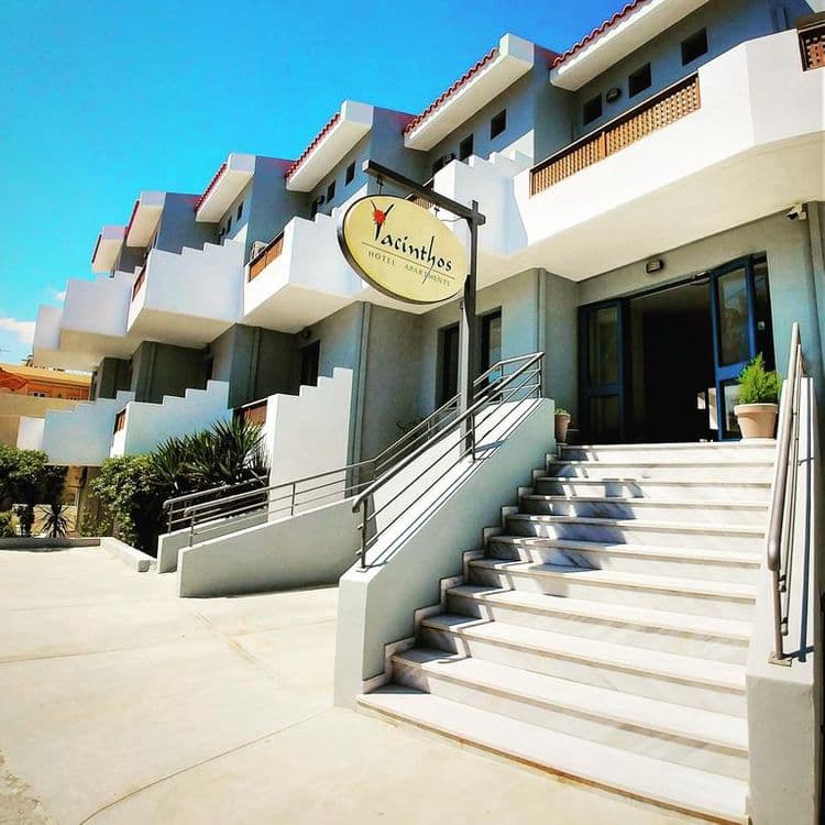 Yacinthos Hotel Apartments