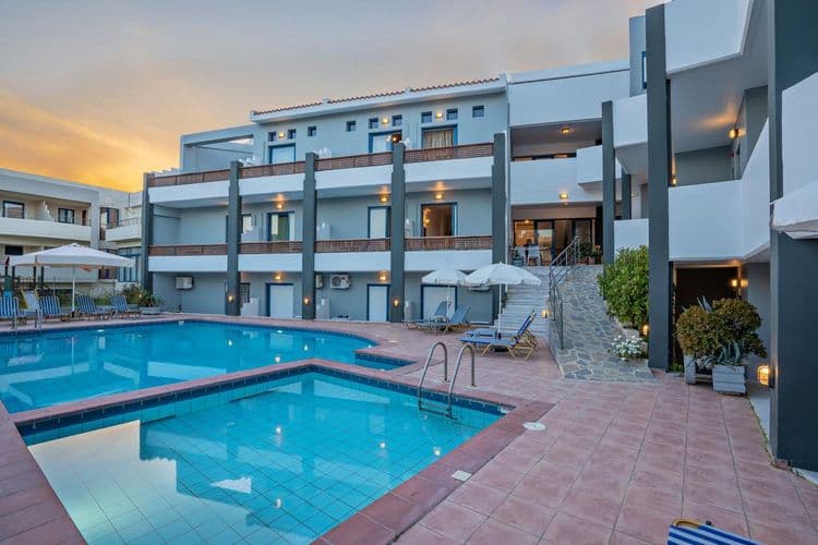 Yacinthos Hotel Apartments