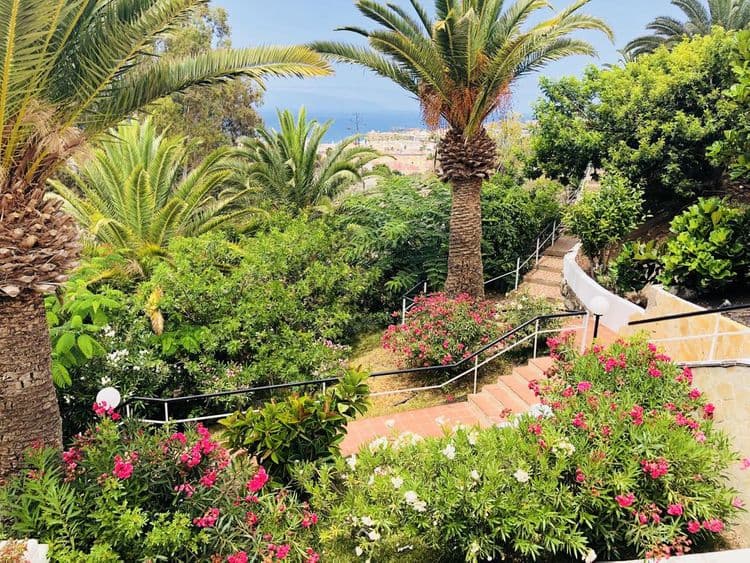 Regency Torviscas Apartments & Suites