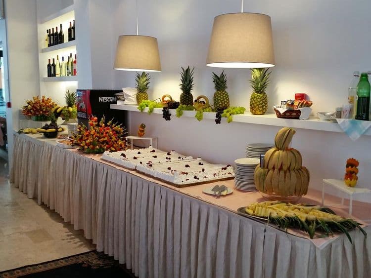 Chic Hotel