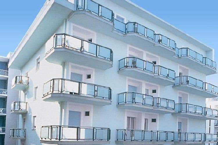 Chic Hotel
