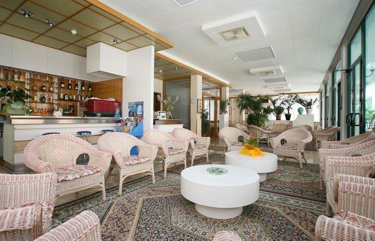 Chic Hotel
