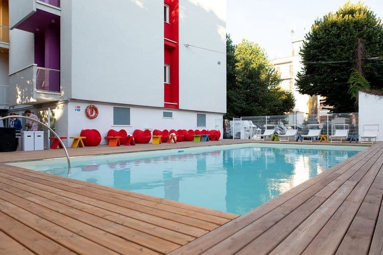 Rainbow Hotel