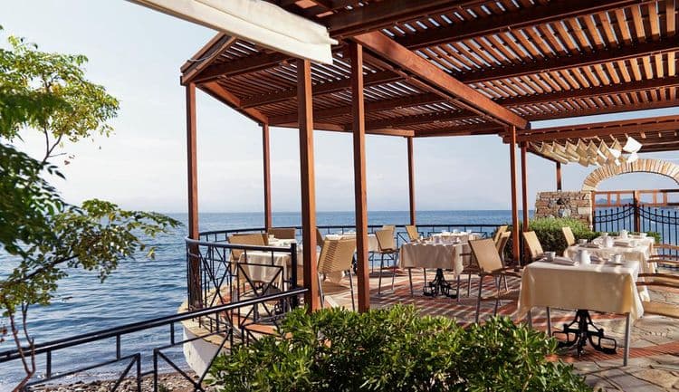 Ramada Loutraki Poseidon Resort