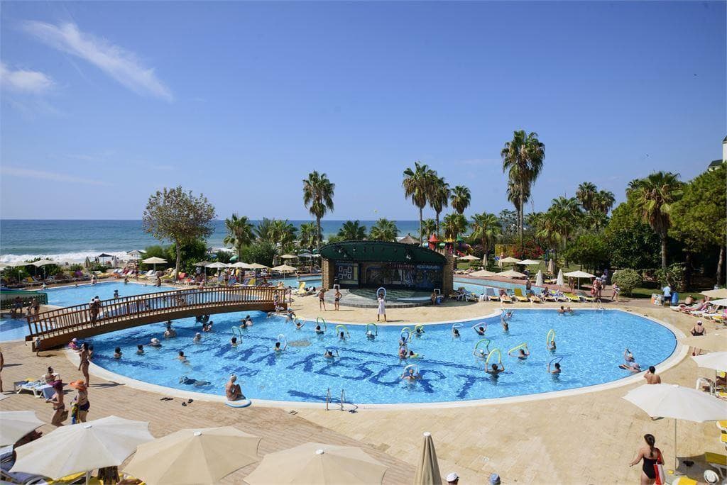 MC Beach Park Resort Hotel & SPA