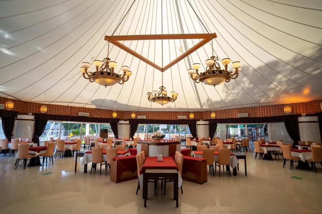 Latanya Park Resort