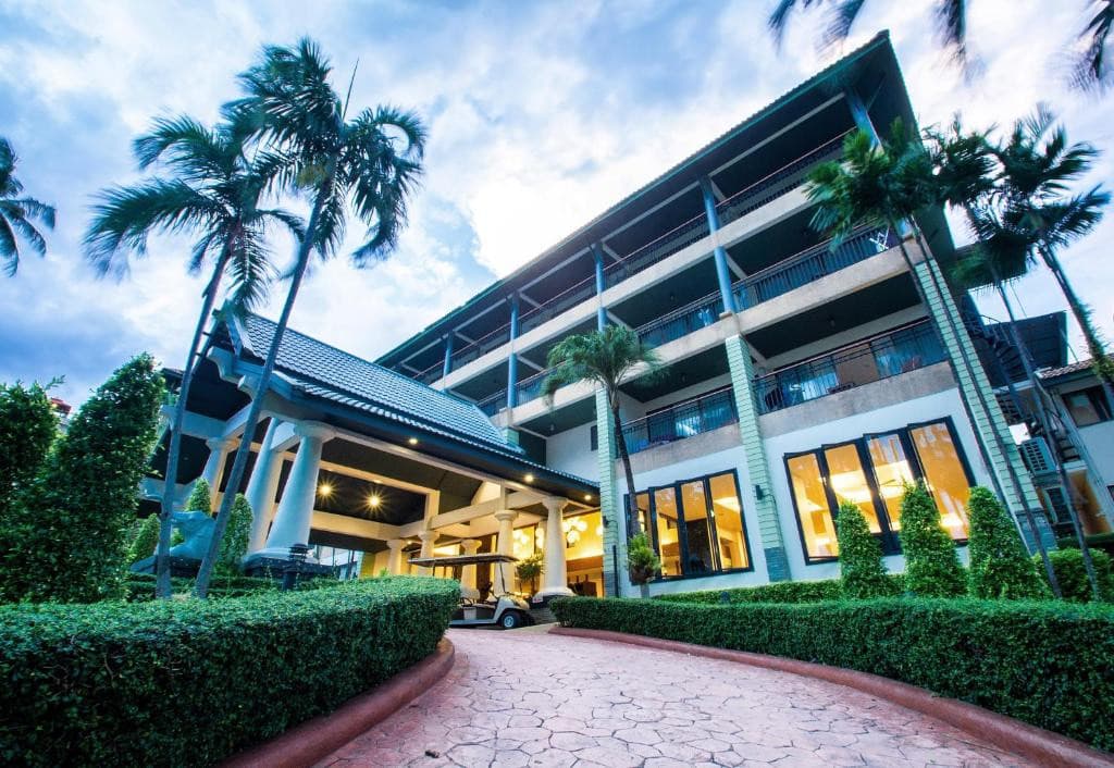 Peach Hill Hotel & Resort