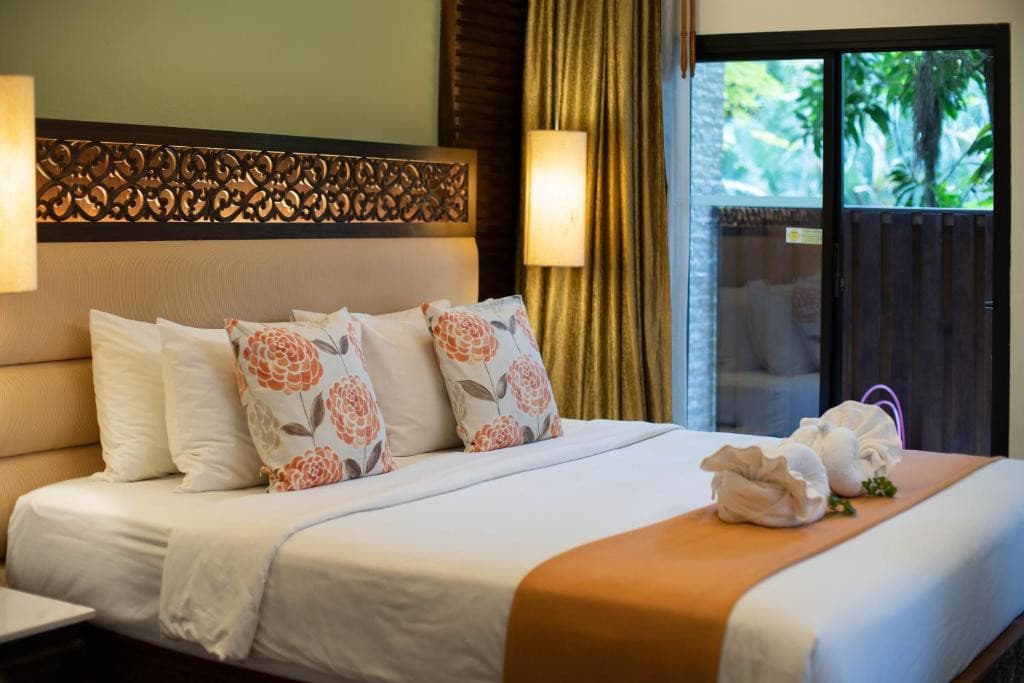 Peach Hill Hotel & Resort