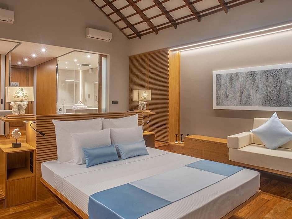 Cinnamon Velifushi Maldives