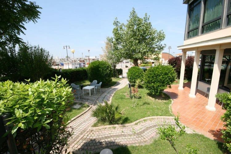 Murex Hotel